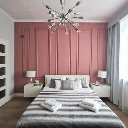 Unit Deluxe Centrum Plac Zbawiciela Hala Koszyki Szálloda Varsó
