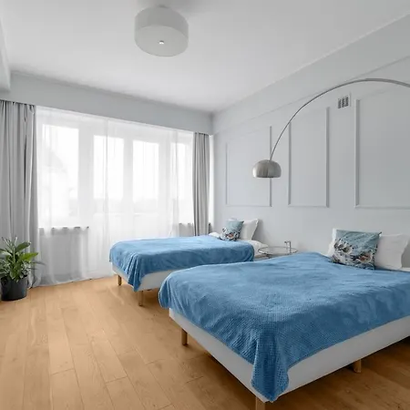 Unit Deluxe Centrum Plac Zbawiciela Hala Koszyki Varsó