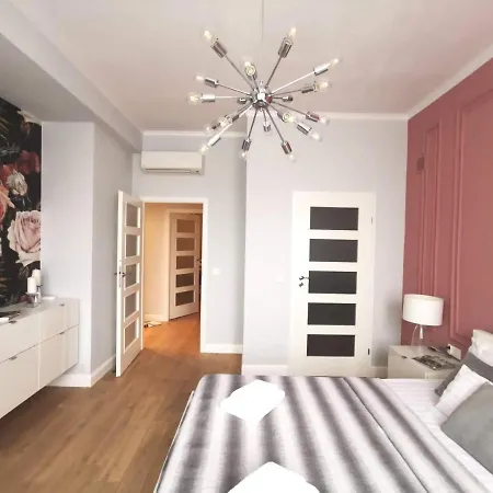 Unit Deluxe Centrum Plac Zbawiciela Hala Koszyki * وارسو