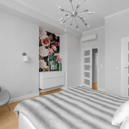 Unit Deluxe Centrum Plac Zbawiciela Hala Koszyki * Βαρσοβία