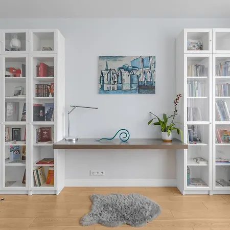 Apartment Unit Deluxe Centrum Plac Zbawiciela Hala Koszyki Warsaw